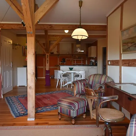 Rustic Style In With Garden Apartment *