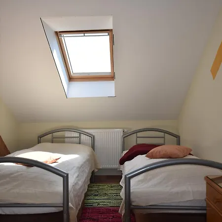 Appartement Rustic-style In With Garden Buschenhagen