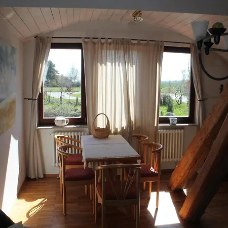 Rustic-style In With Garden Apartment Buschenhagen