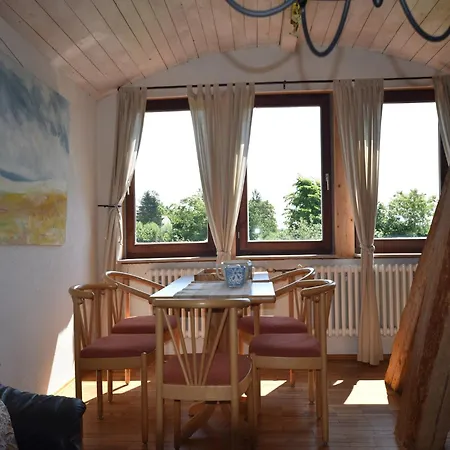 Appartement Rustic-style In With Garden