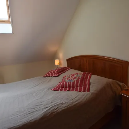 Rustic-style In With Garden Apartment