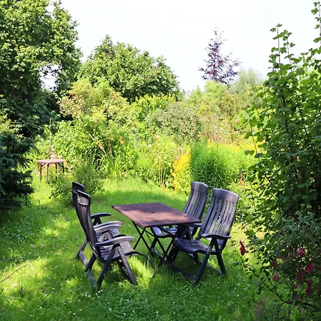 Διαμέρισμα Rustic-style In With Garden
