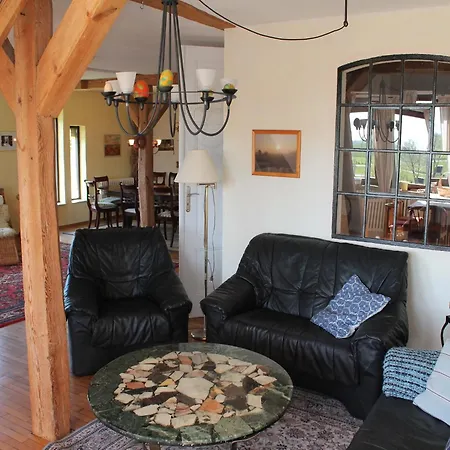 Rustic-style In With Garden Διαμέρισμα